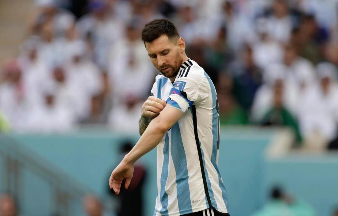 荷兰国家队士气高涨，凭借战术取得连胜的简单介绍