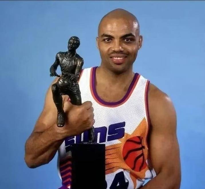 包含乔丹晚年NBA生涯：他为何仍然值得尊重？的词条