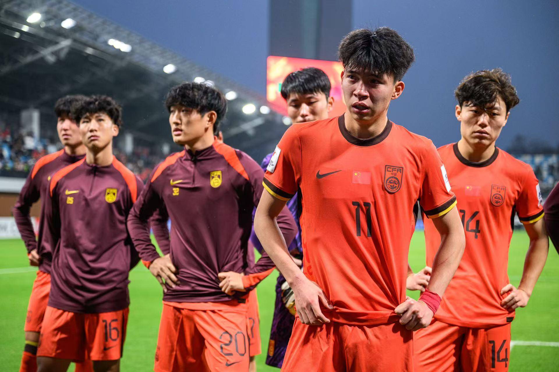 亚洲足球队在国际殿堂中展现壮举