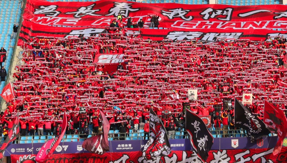 上海申花客场告捷，取得不胜纪录的简单介绍