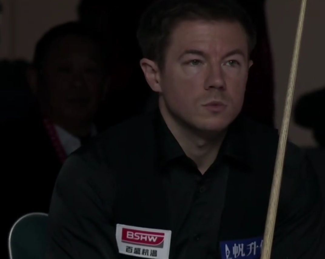 智利选手在拳击比赛中取得胜利