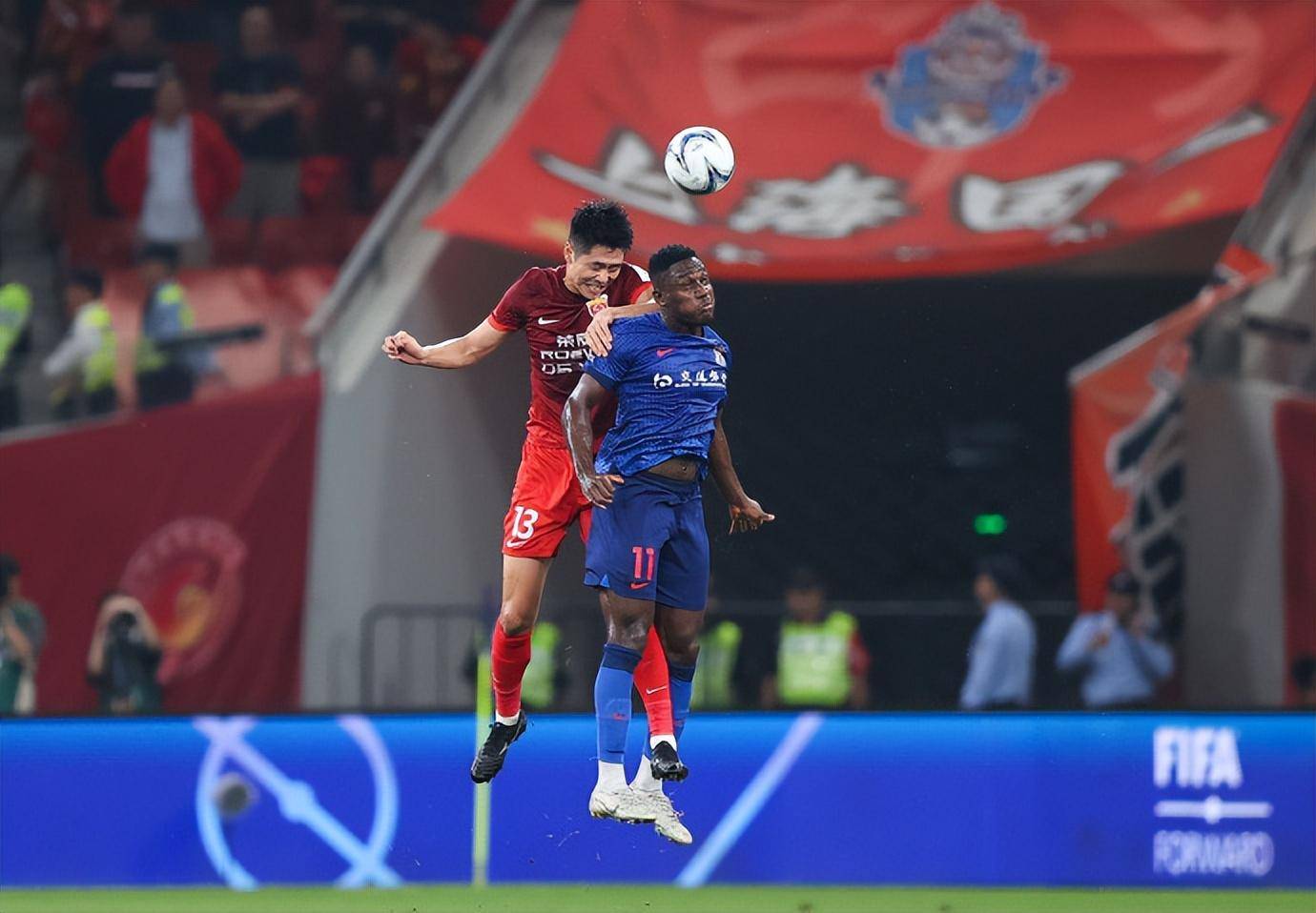 上海申花击败对手，顺利晋级强的简单介绍