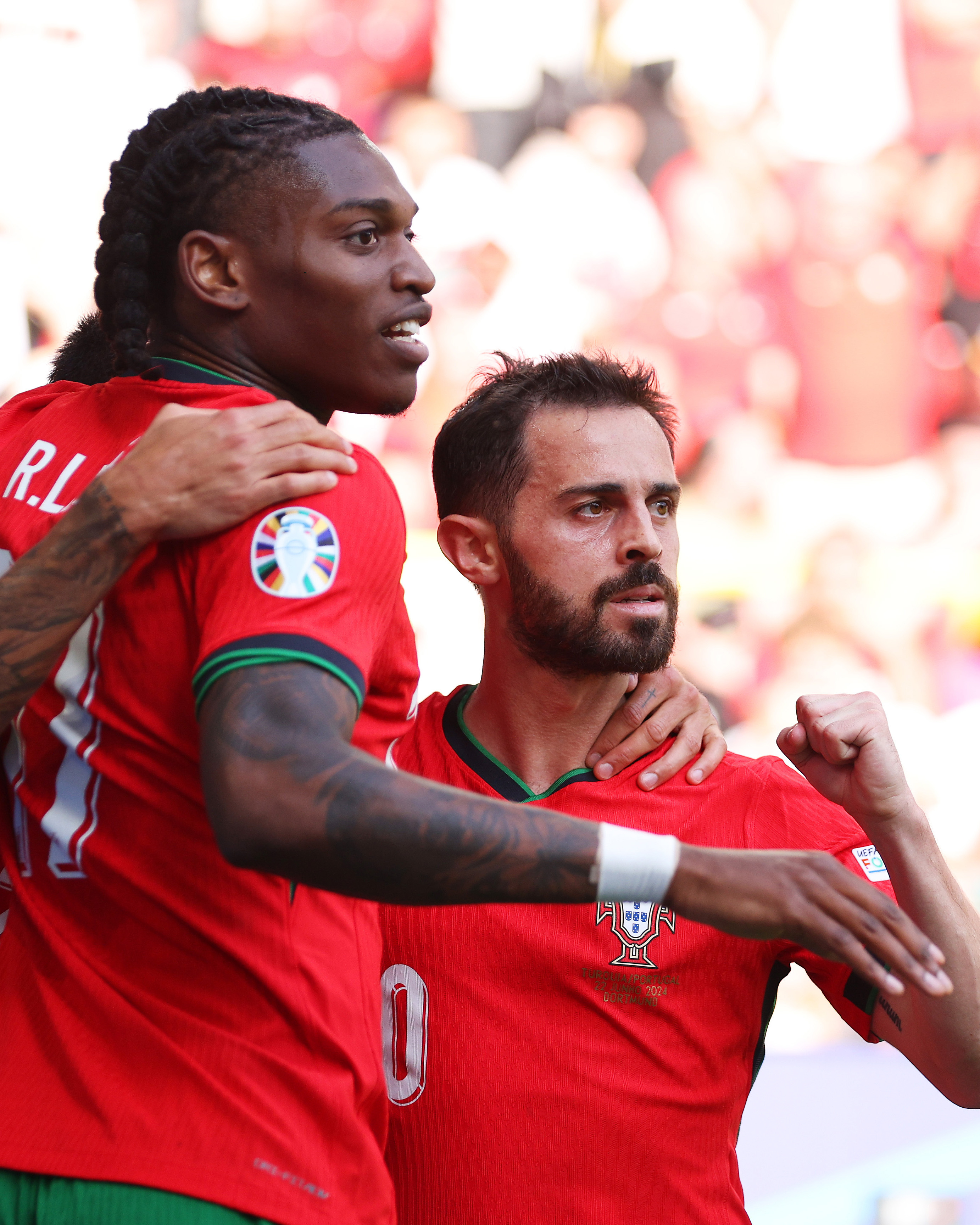 葡萄牙与克罗地亚在欧预赛中展开激烈对抗，最终比握手言和的简单介绍