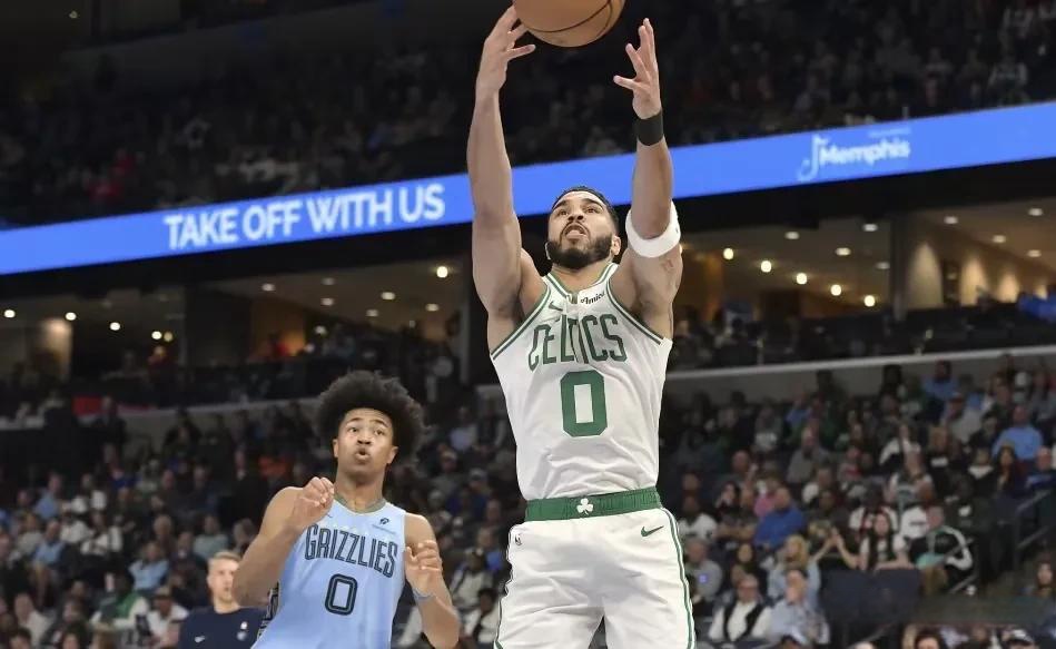 凯尔特人主场大胜太阳,老将加里纳利大爆发的简单介绍 凯尔特人主场大胜太阳,老将加里纳利大爆发的简单介绍