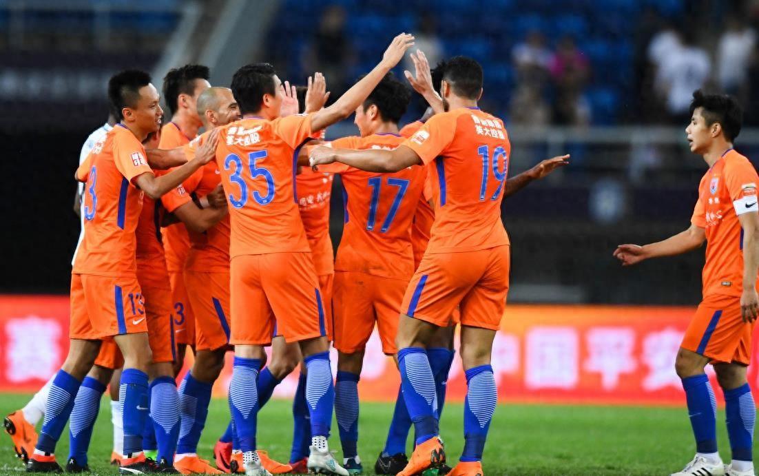 鲁能战胜建业，球队表现出色