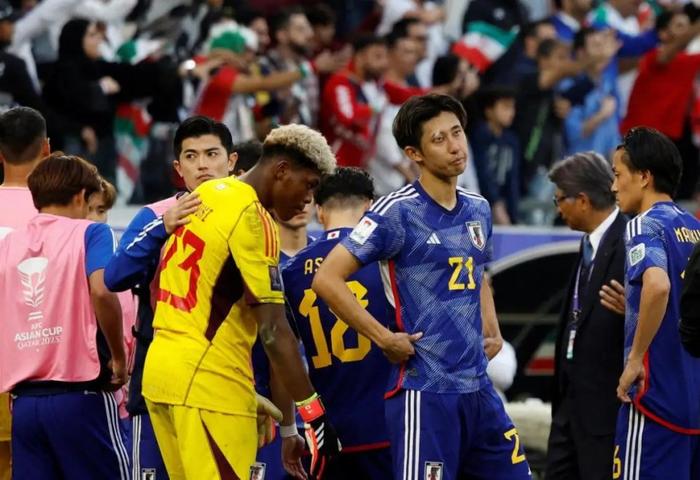 包含西班牙在亚洲杯中淘汰德国，技术统计的词条