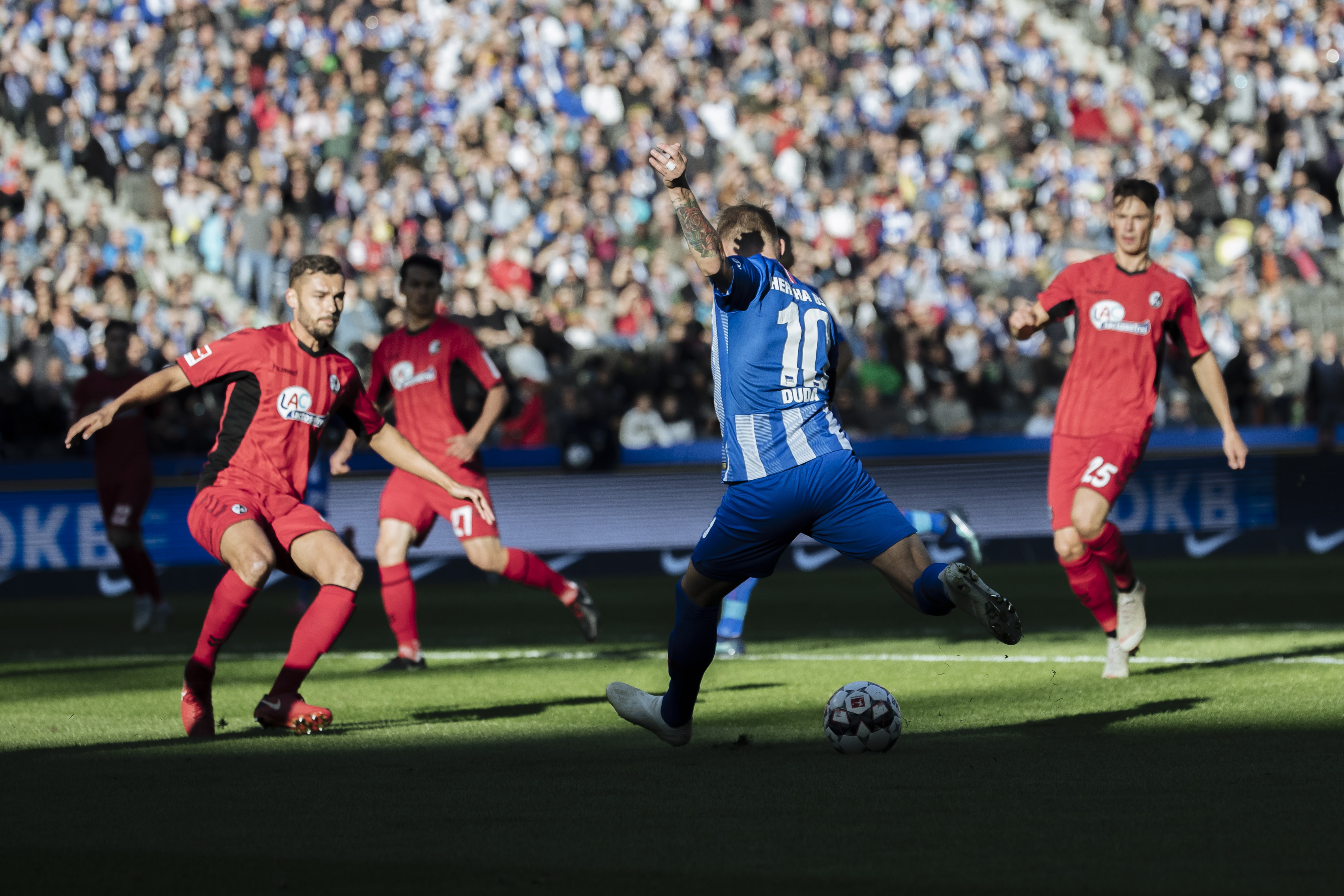 克劳斯计划在柏林赫塔比赛中斩获进球 克劳斯计划在柏林赫塔比赛中斩获进球