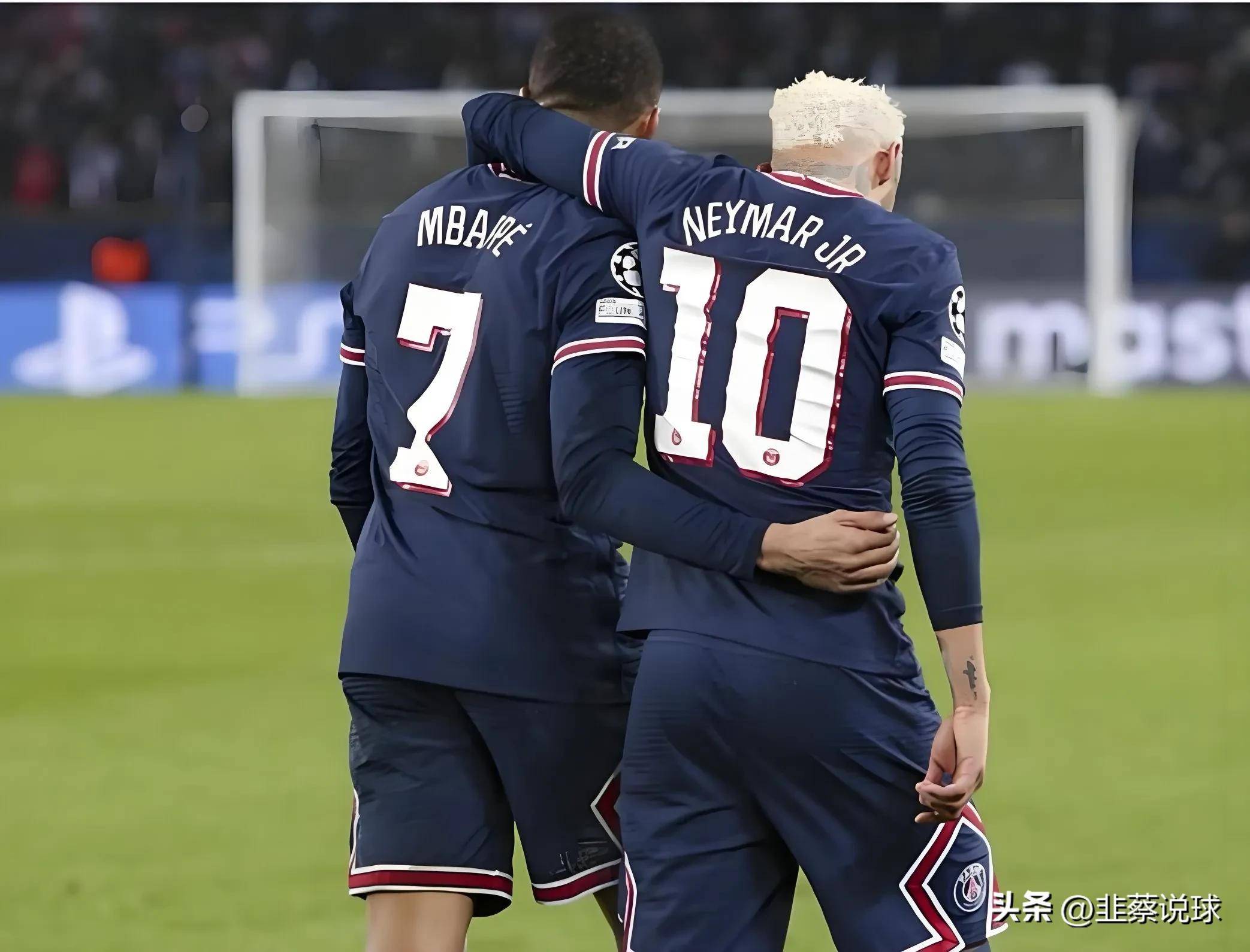 巴黎圣日耳曼三比零银河战舰。的简单介绍