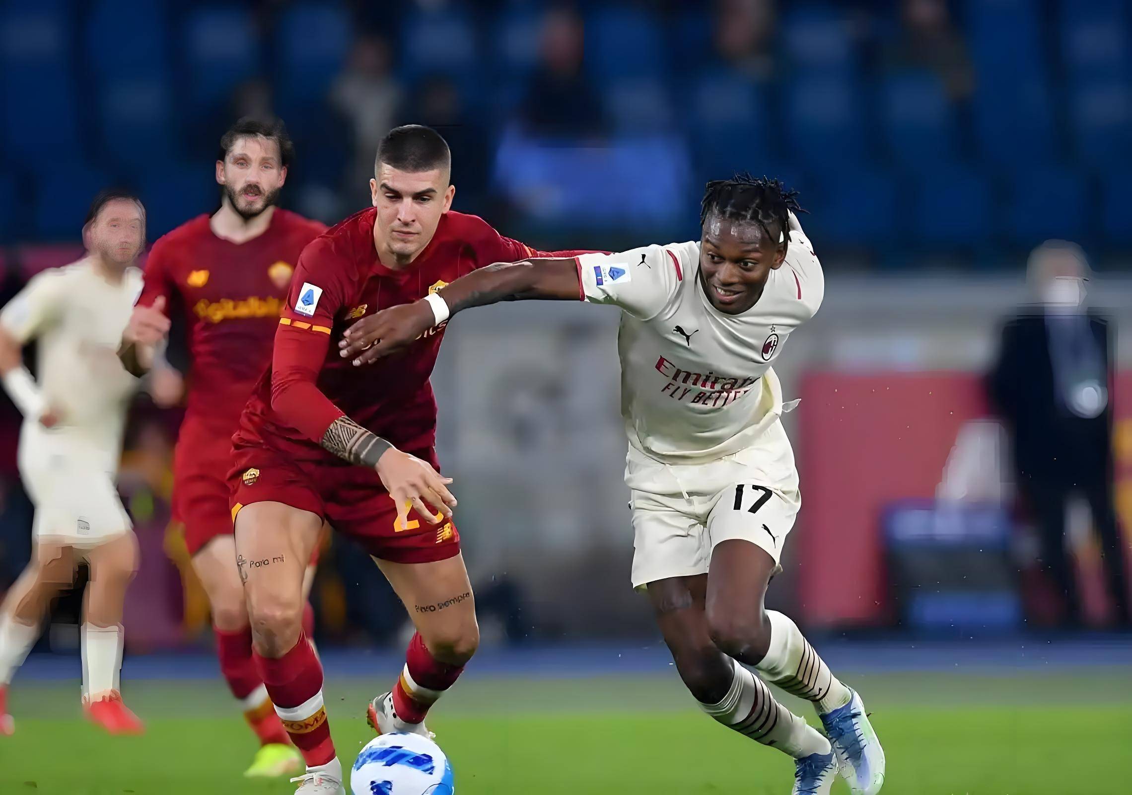 波尔图主场惨败曼联，憾失16强