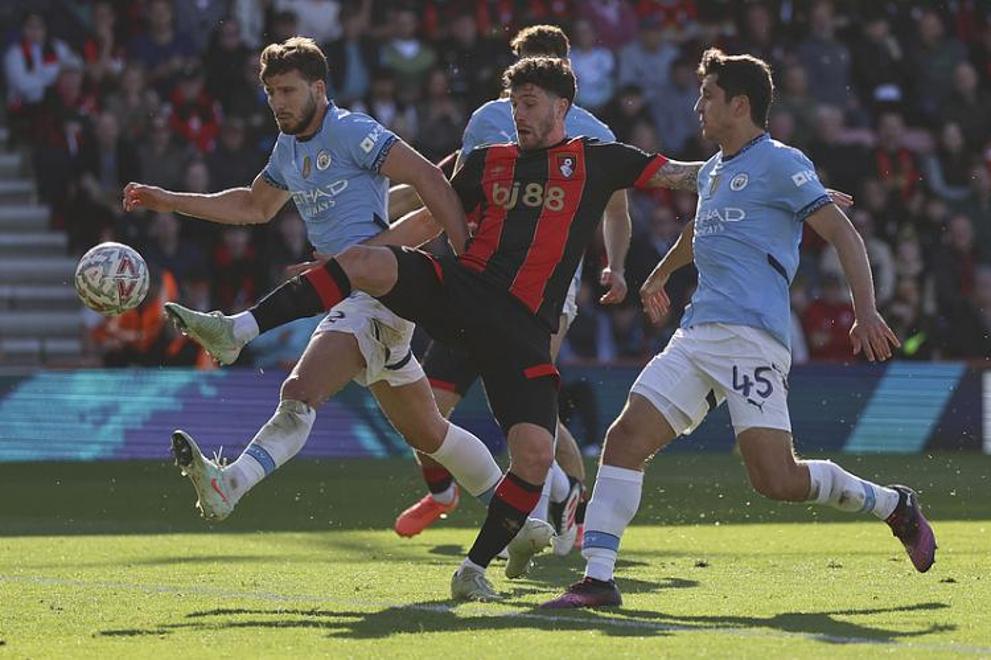 曼城逆转胜利,连续六轮不败 曼城逆转胜利,连续六轮不败