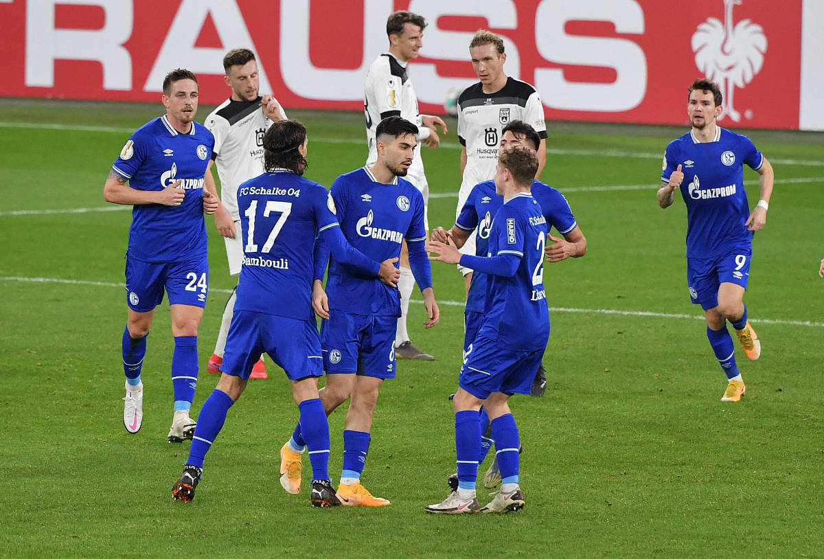 瑞典队战胜对手，挺进欧洲杯半决赛