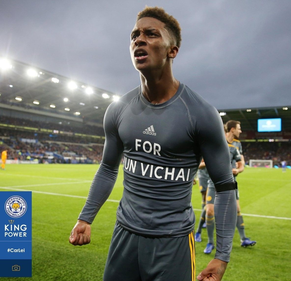 包含卡迪夫城足球队取得胜利,赢得球迷掌声的词条 包含卡迪夫城足球队取得胜利,赢得球迷掌声的词条