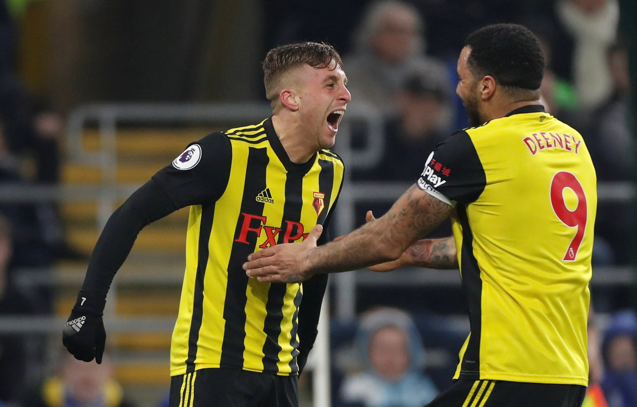 包含卡迪夫城足球队取得胜利,赢得球迷掌声的词条 包含卡迪夫城足球队取得胜利,赢得球迷掌声的词条