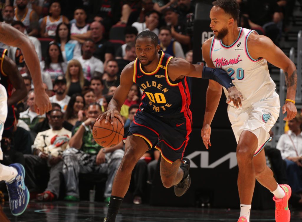 热火险胜德国男篮,乔治送出助攻 热火险胜德国男篮,乔治送出助攻