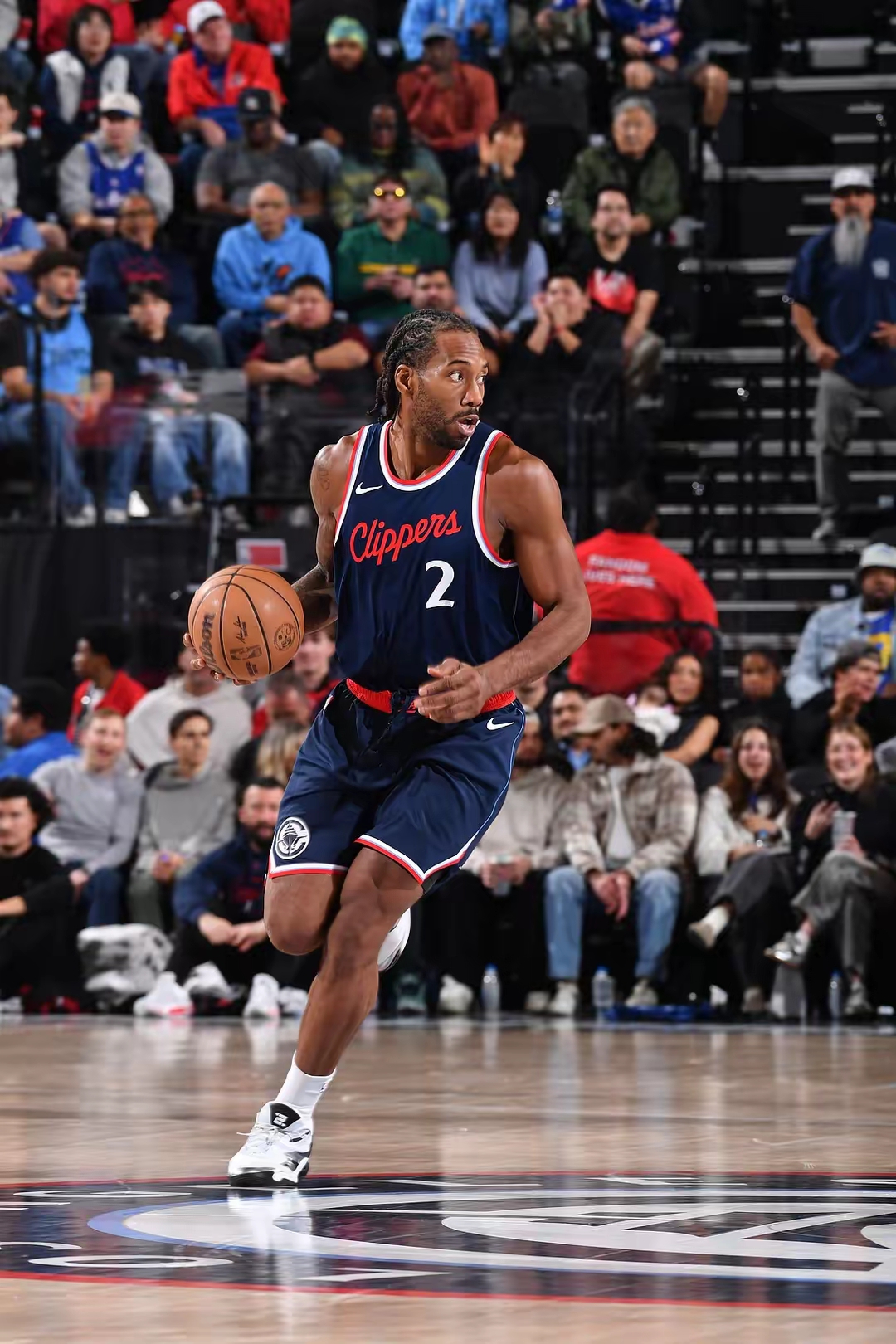 包含「76人力克篮网，哈里斯狂砍35分帮助球队取胜」的词条