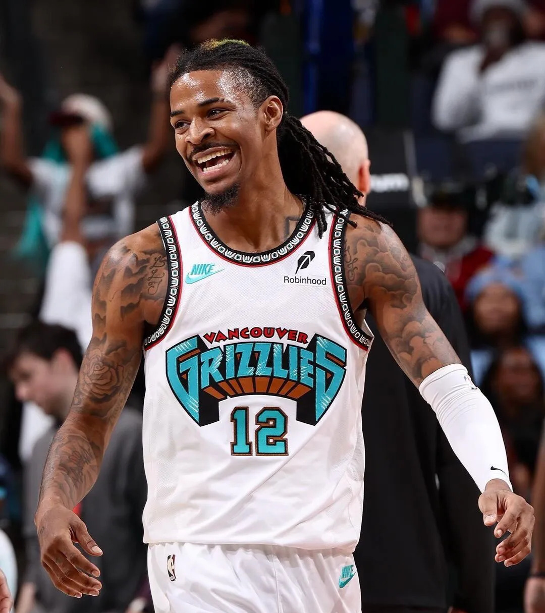 凯尔特人逆转灰熊,保持不败 凯尔特人逆转灰熊,保持不败