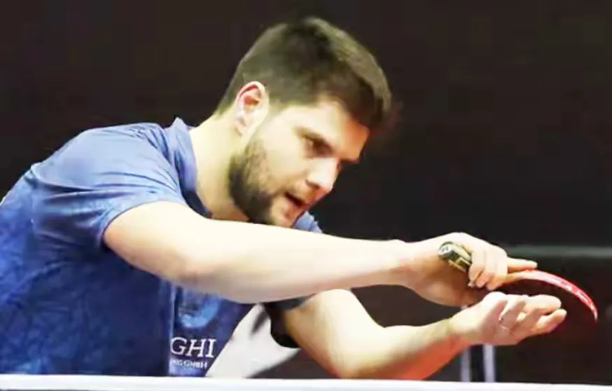 法国乒乓球队逆转中国乒乓球队，奥恰洛夫高光表现的简单介绍