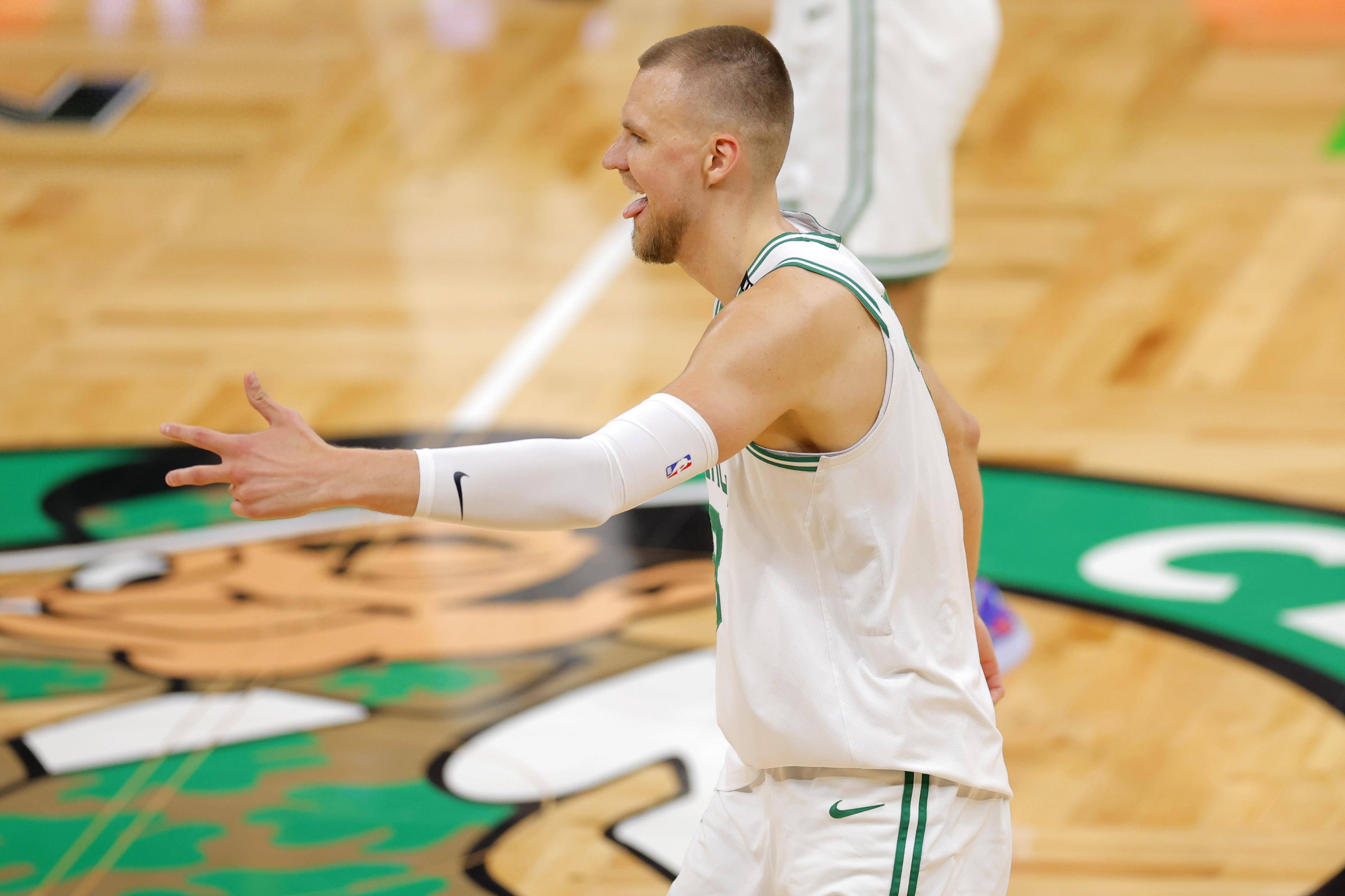 独行侠惨败雷霆，波尔津吉斯状态低迷