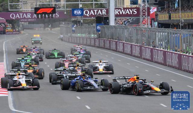 梅赛德斯横扫索伯车队,塞恩斯状态火热 梅赛德斯横扫索伯车队,塞恩斯状态火热