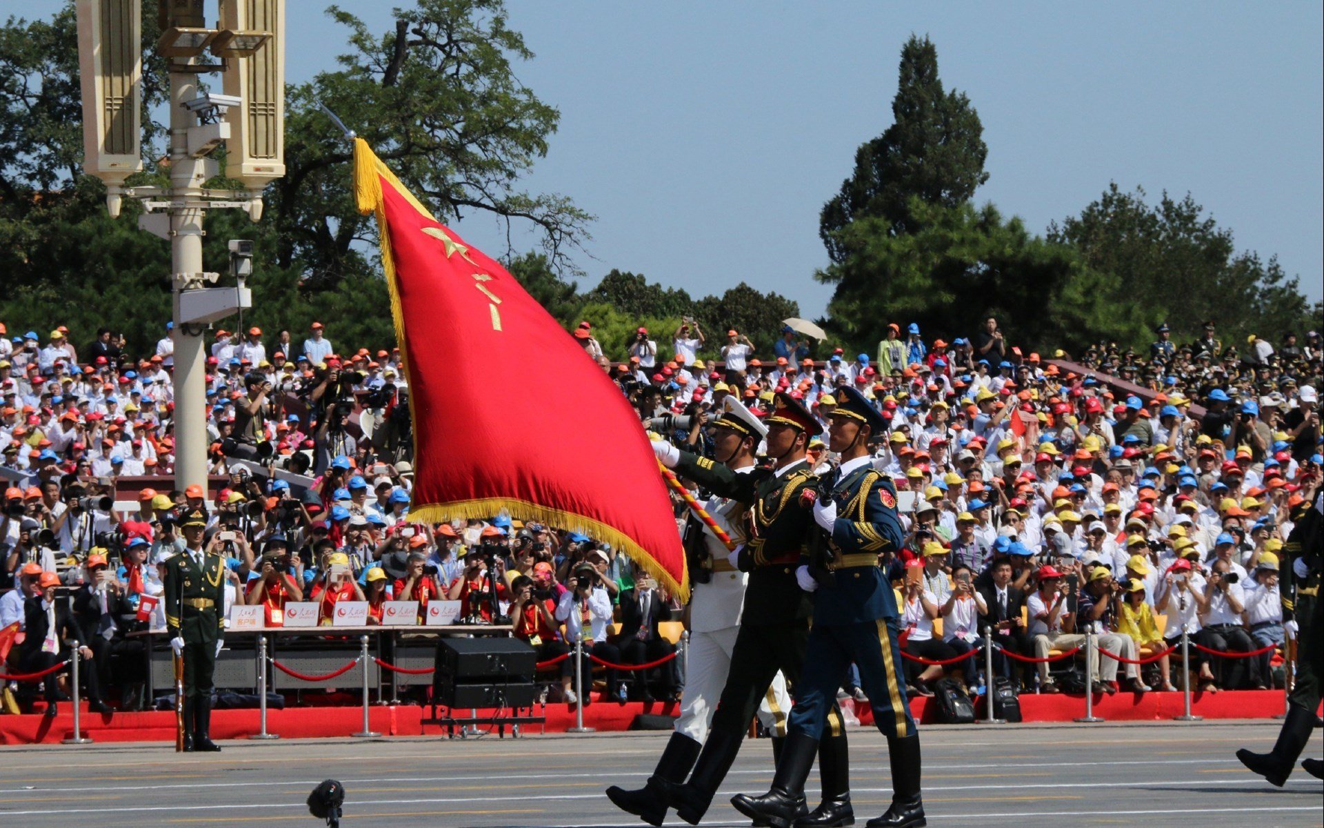 绿衫军闪电战摧毁乌拉圭，厄德高导演逆转成关键先生