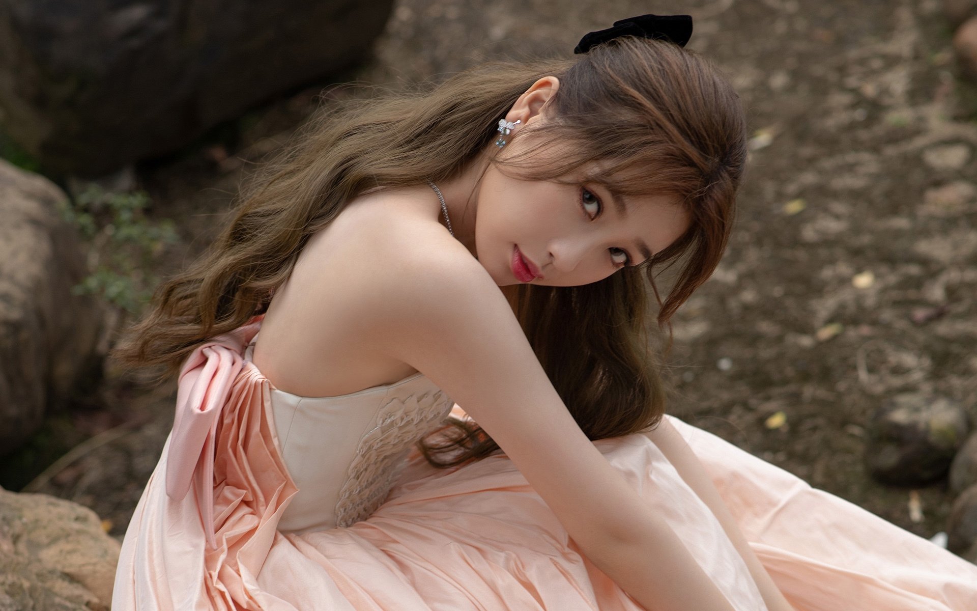 西甲德比夜，卢卡库用完美表现撕裂红蓝防线