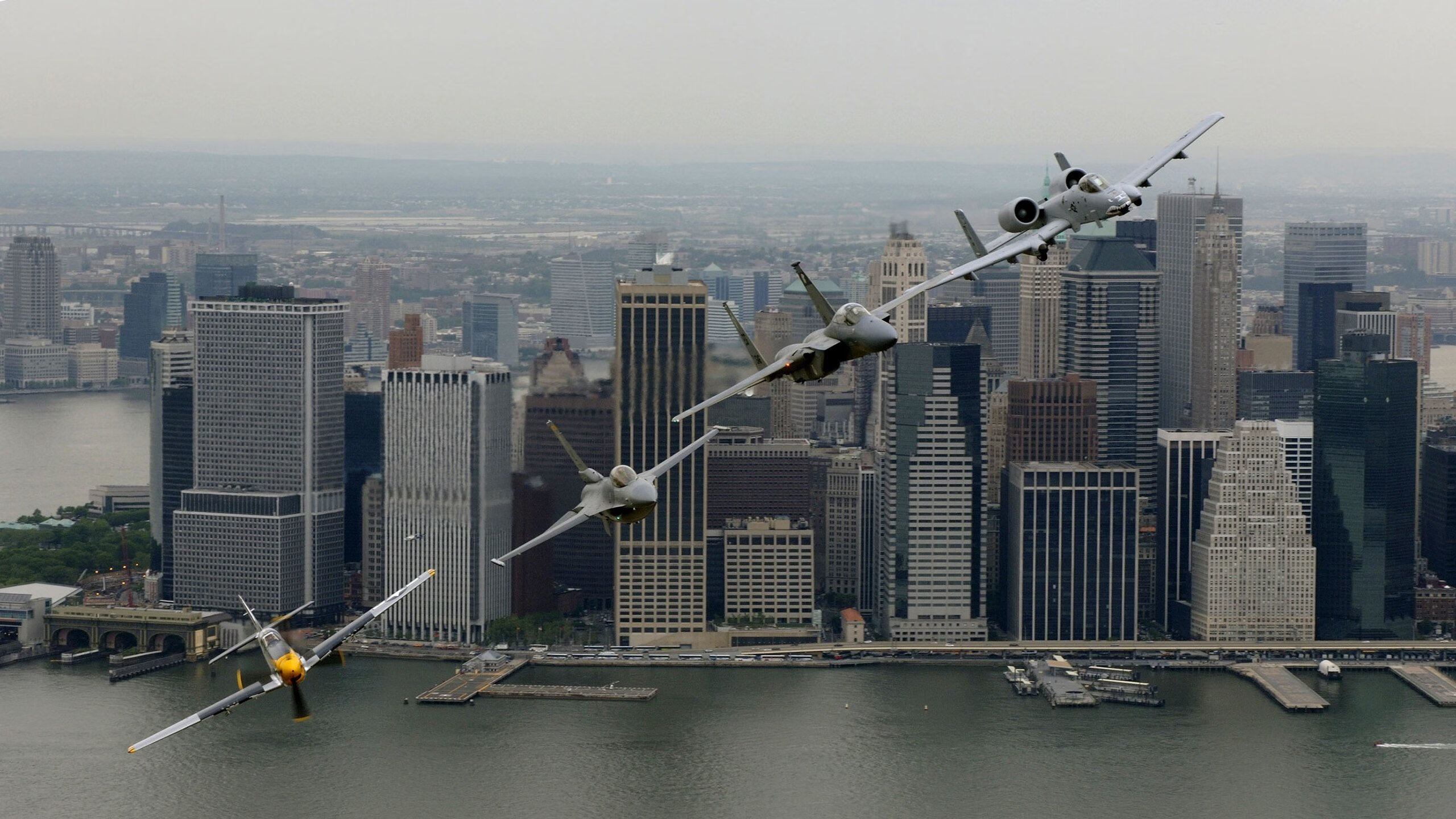 绿茵双城记，英超争冠血战亚特兰大强行终结尤文