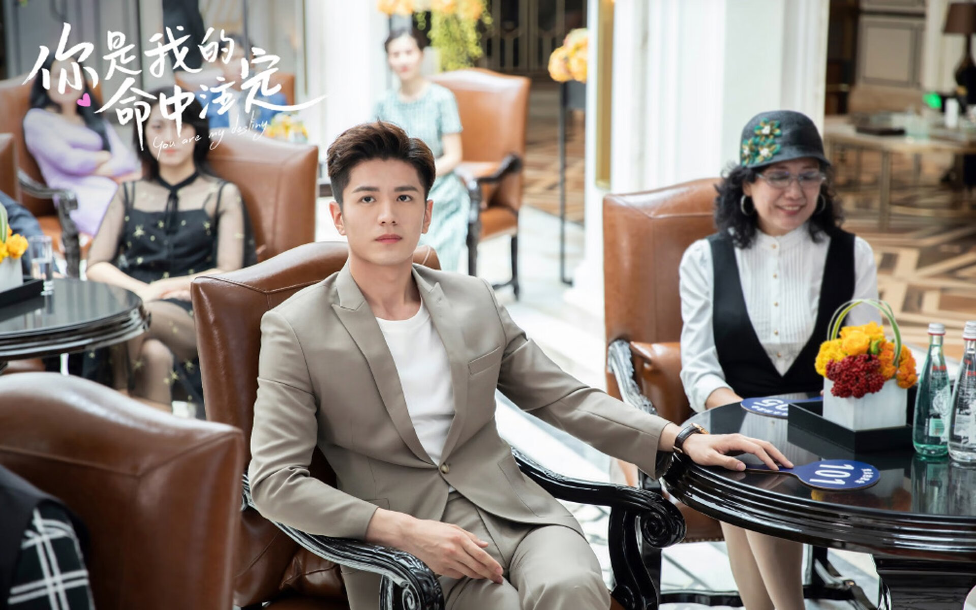 绿茵英雄与篮球幻梦,当拜仁突破马里,克瓦拉茨赫利亚接管总决赛