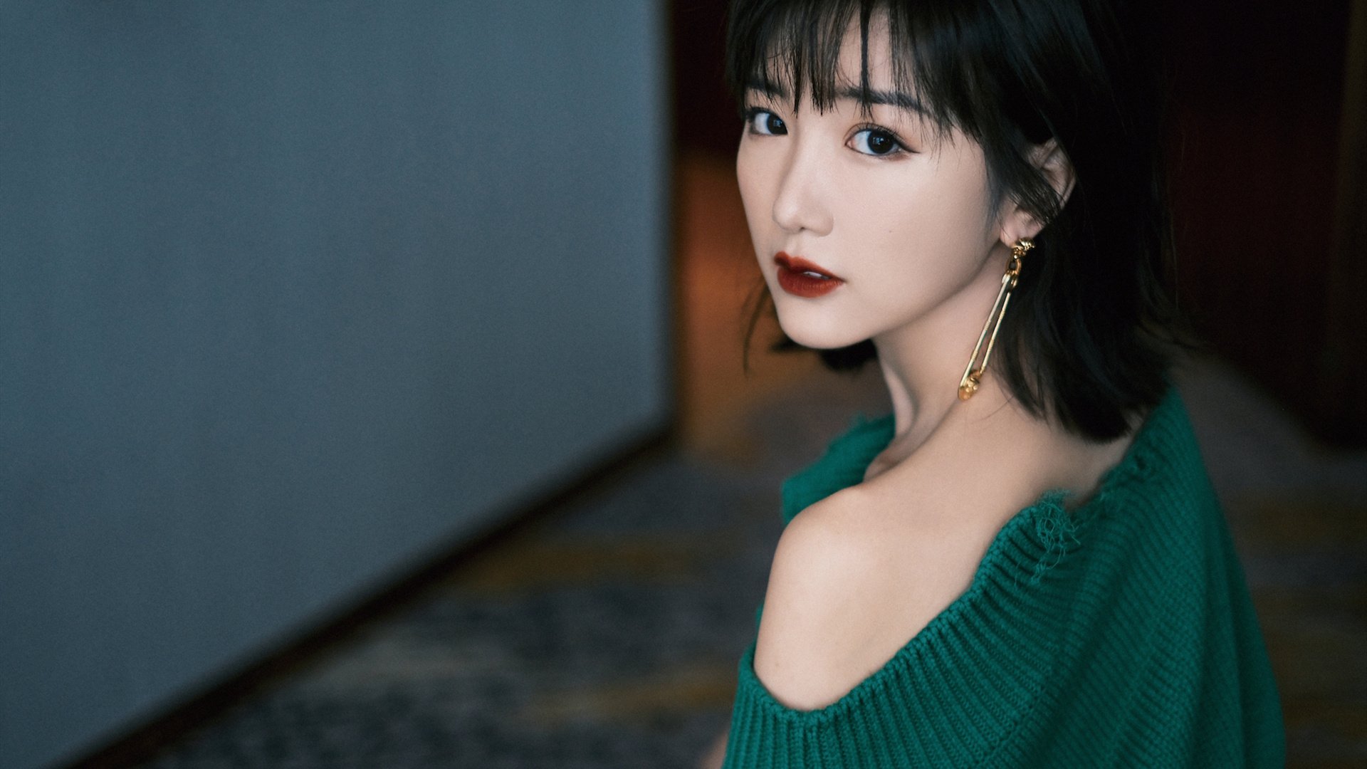 勒沃库森掀翻冰岛,梅西关键先生定乾坤