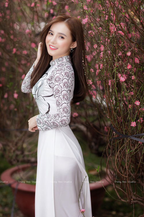 字母哥狂暴50+20刷新认知,东欧组合撕碎爵士铁壁—双线战场见证统治力美学