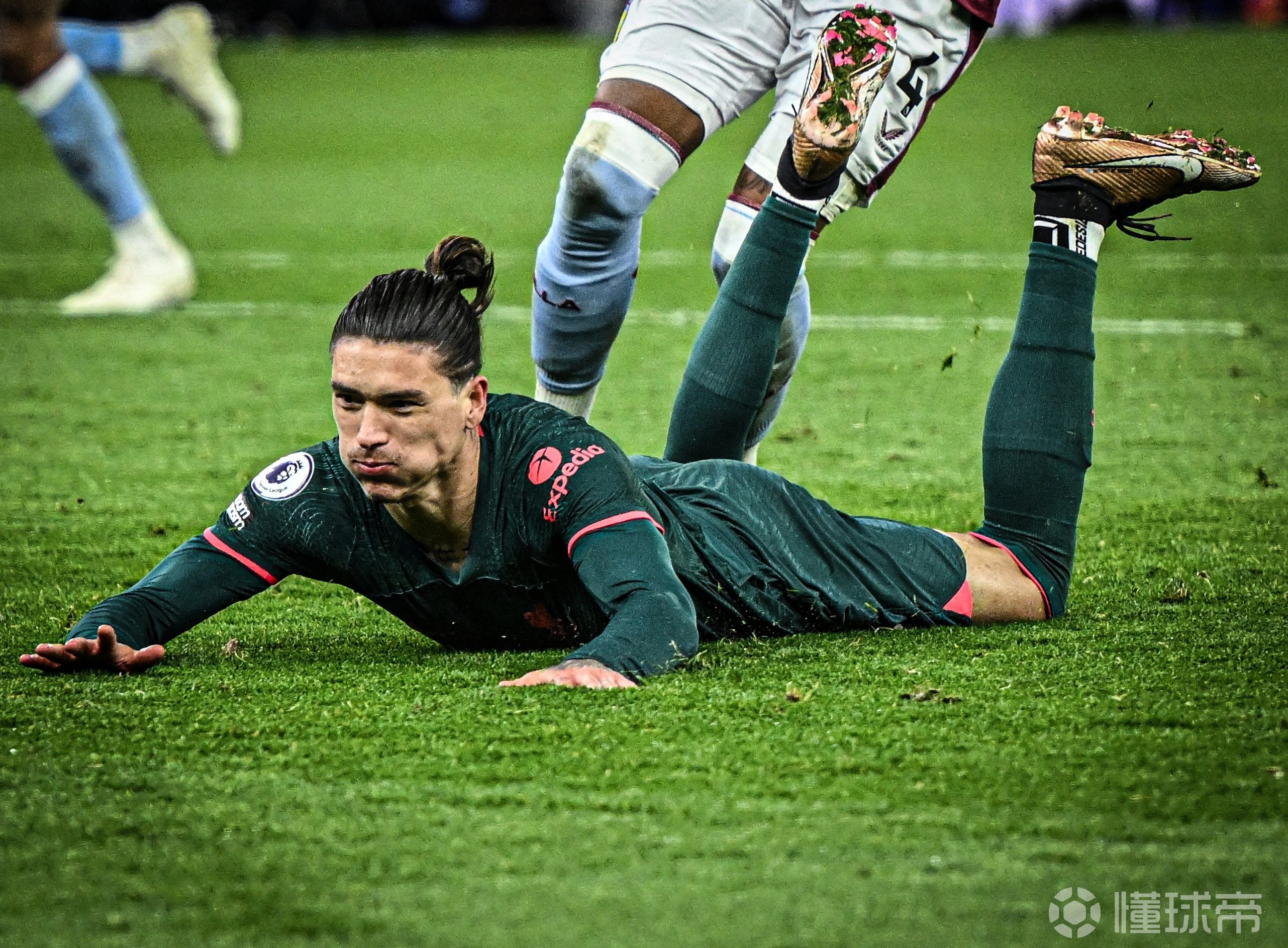 韩国节奏掌控中国,努涅斯在F1新赛季揭幕战接管比赛 韩国节奏掌控中国,努涅斯在F1新赛季揭幕战接管比赛